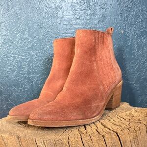 FRYE Peach Suede Heeled Chelsea Boots
